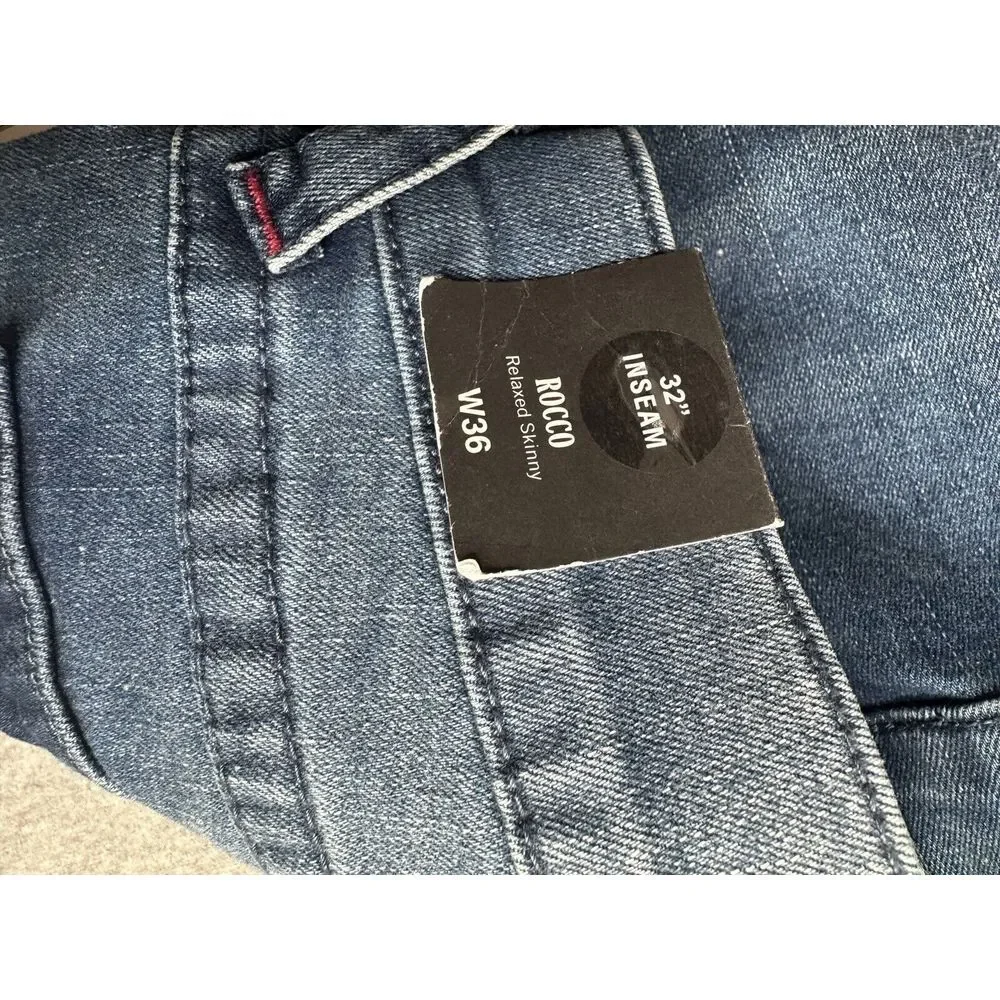True Religion Jeans Men's Rocco SN Flap Relaxed Skinny Size 36x32 NWT Red Stitch